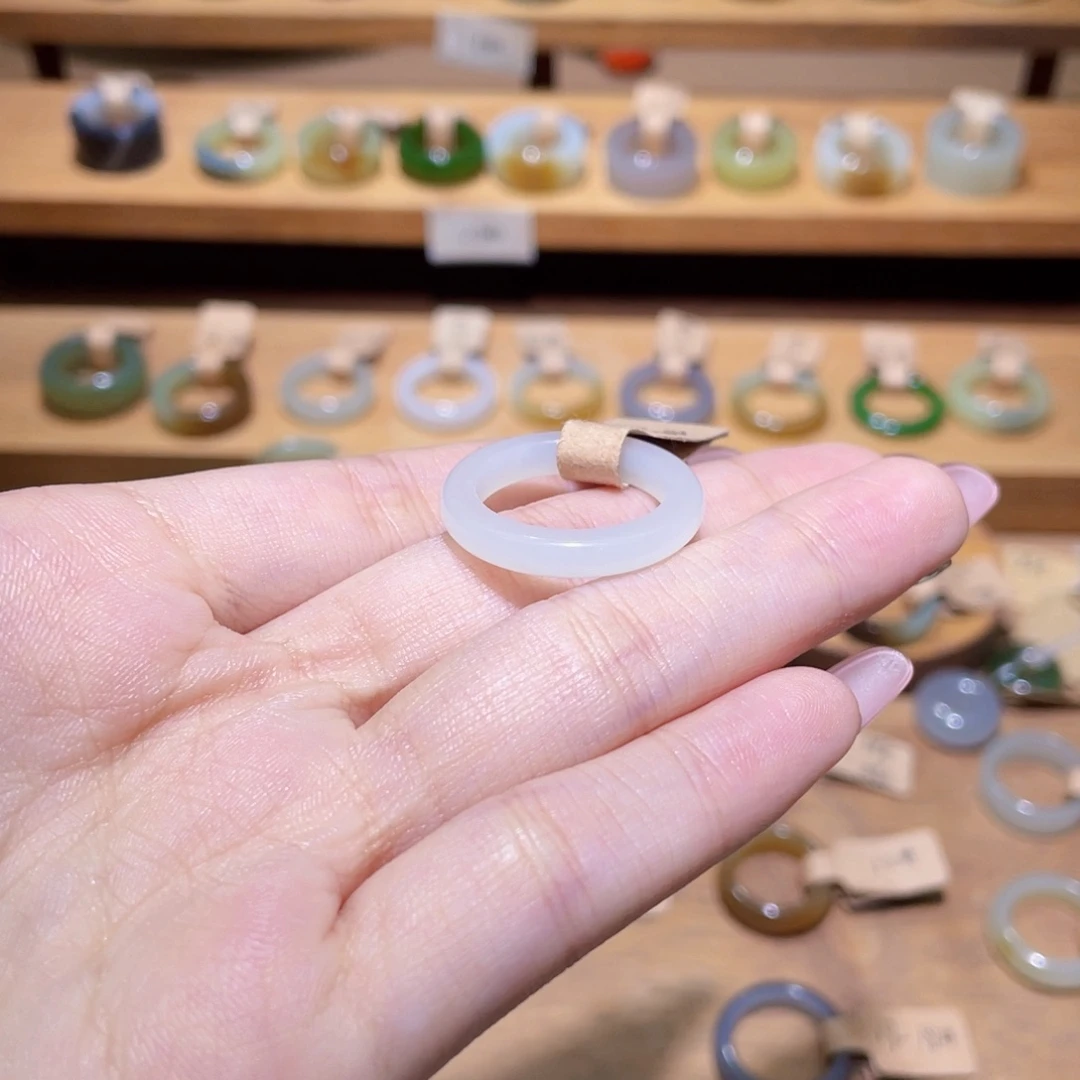 善***缘和田玉未镶嵌戒指17.8