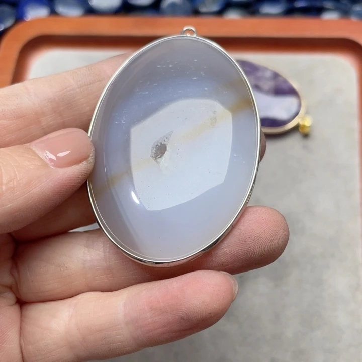 玛瑙/玉髓合金珠宝半成品一个40x60m玛瑙吊坠