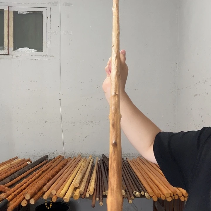 清***泉秦岭石山红荀子鞭杆有瑕