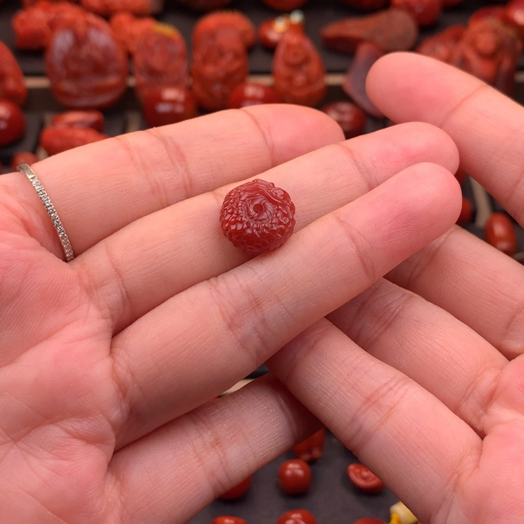 南红玛瑙未镶嵌精工牛血红龙扣13.2mm