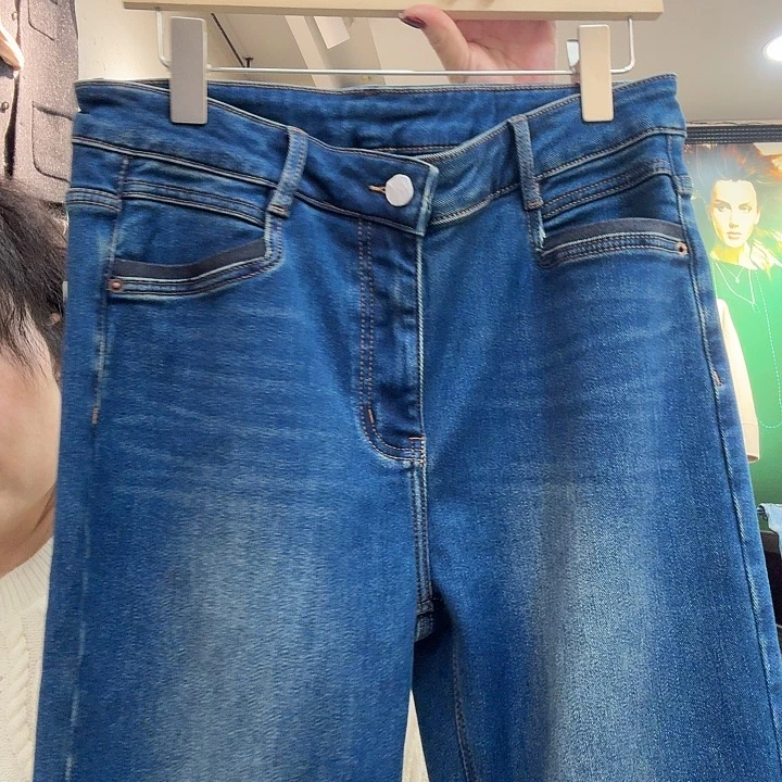 永***酒54678，牛仔裤，31码，