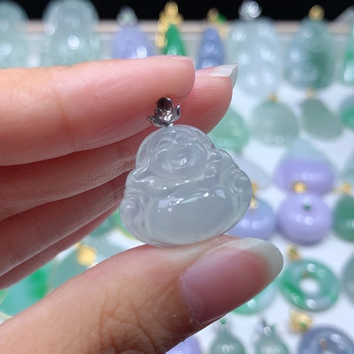 翡翠18K金镶嵌颈饰翡翠