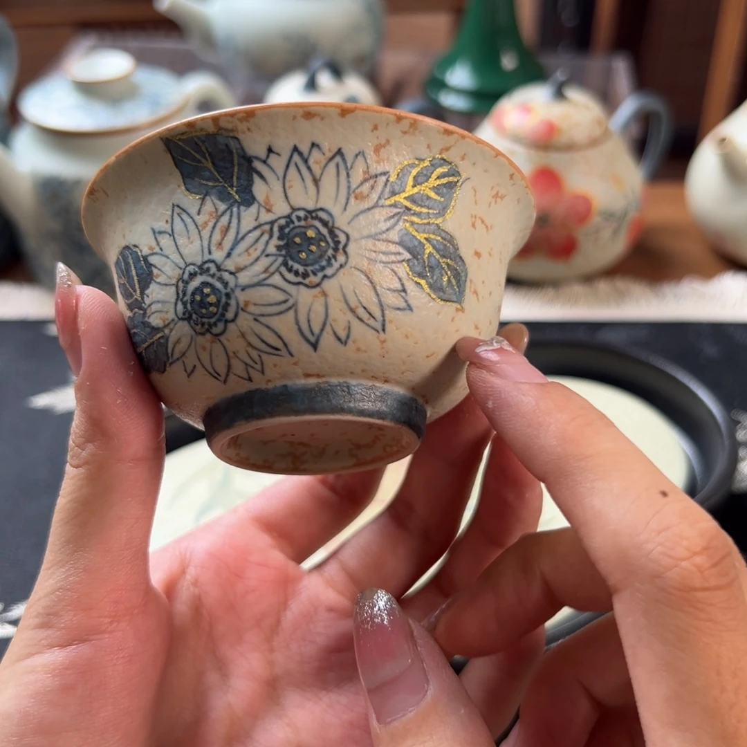 茶具等产品的生产和销售为
