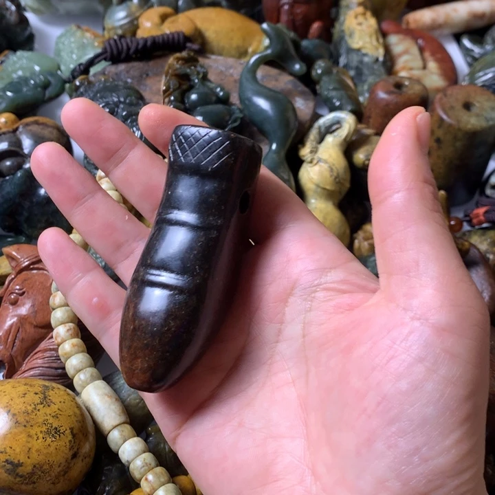 岫岩河磨玉（透闪石质玉）未镶嵌笔搁