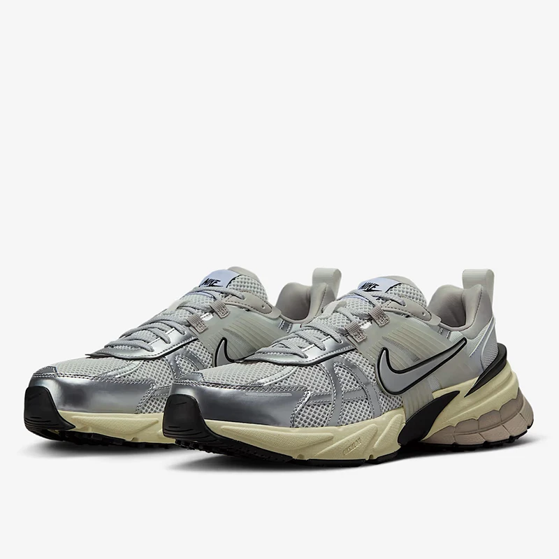 NIKE耐克V2K RUN男子低帮复古减震耐磨运动休闲跑步鞋 HJ4497-100