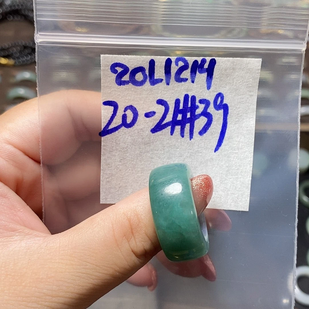 未镶嵌定制翡翠翡翠