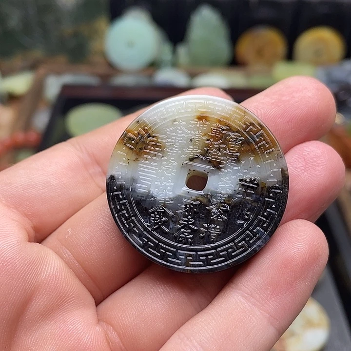 蛇纹石玉挂件合金G**I