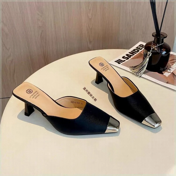 洋气半包头夏季新款大方头金属点缀潮流百搭居家凉鞋高跟半拖鞋