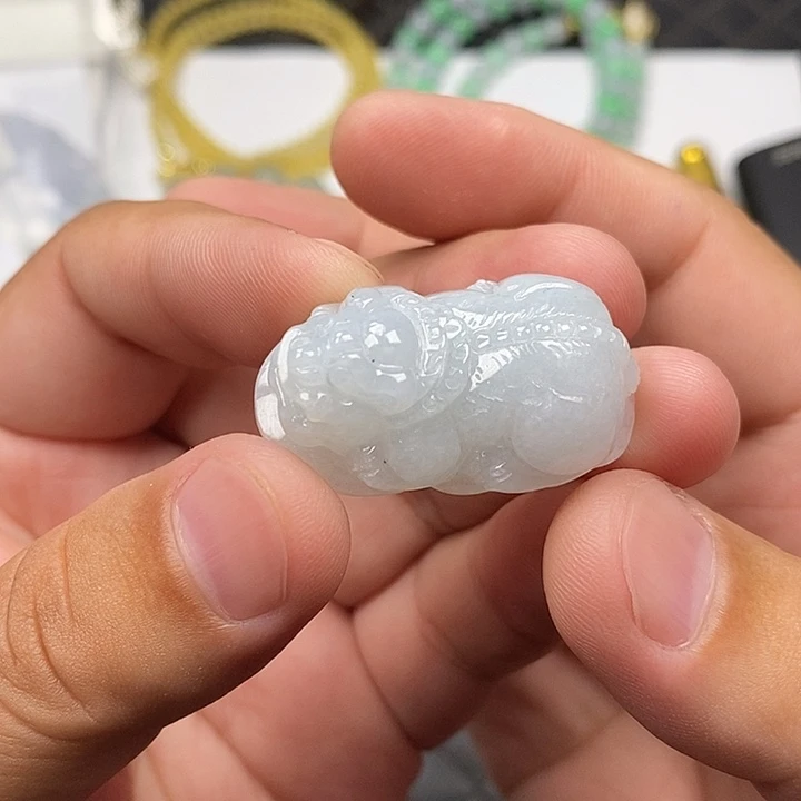 定制翡翠未镶嵌毛货需要抛下光