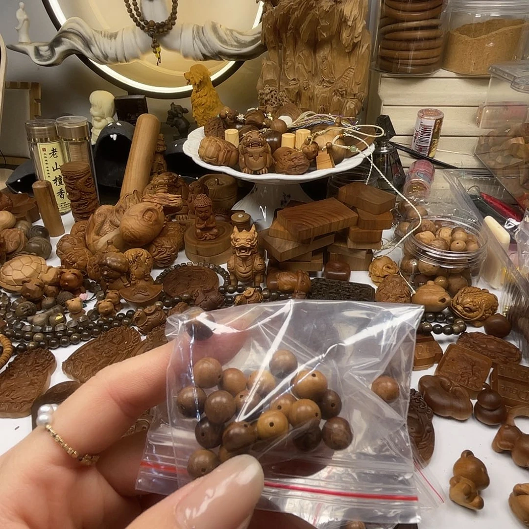 亦***予把件檀香木瑕疵珠老山檀香