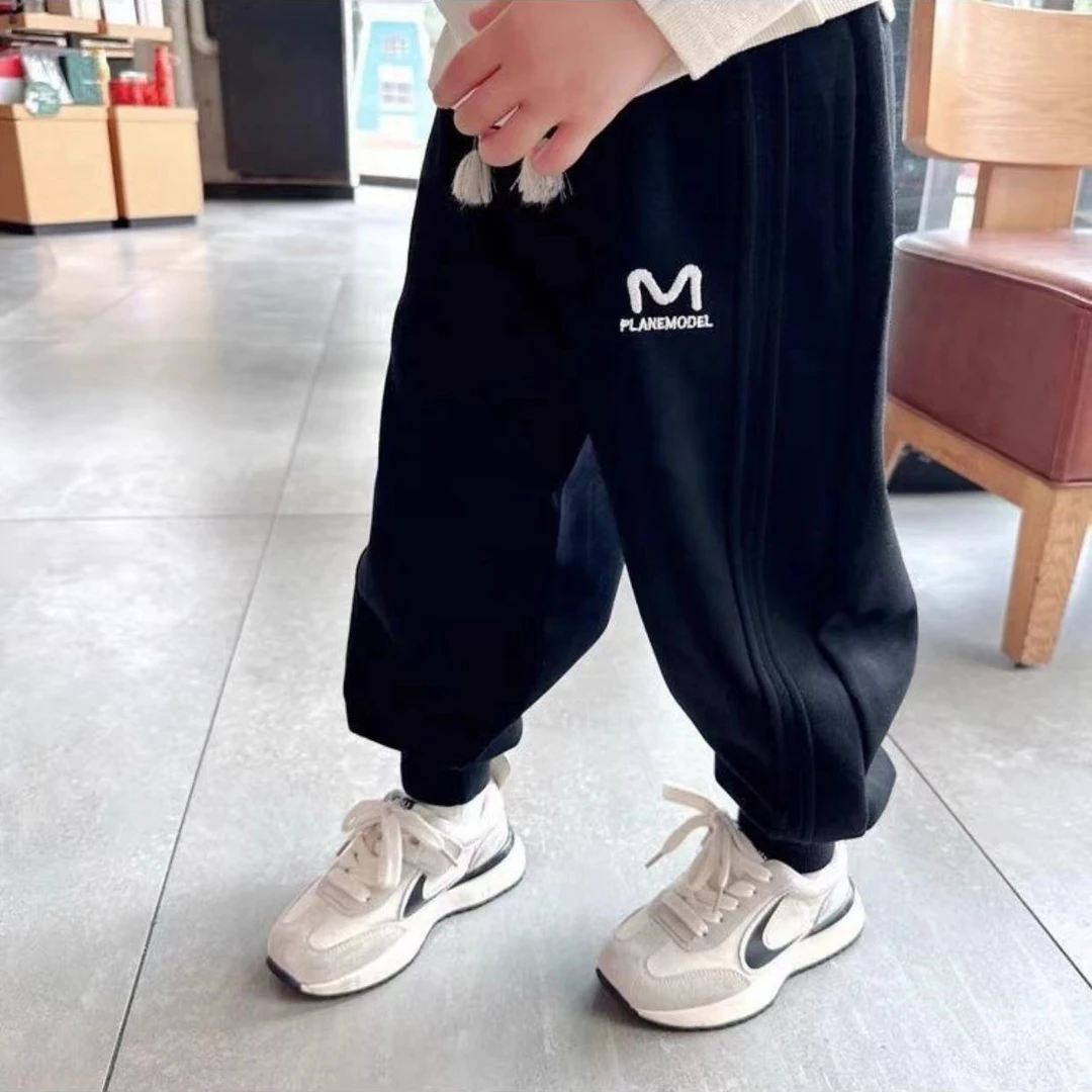 男童秋冬季M字母卫裤