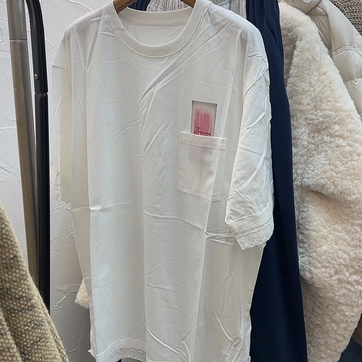 今天新款 很美的白色短袖T恤 M