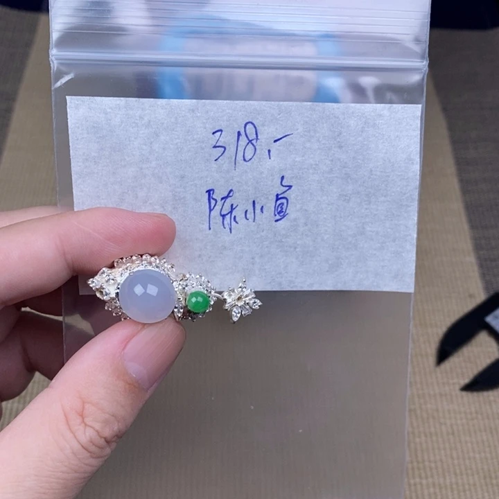 陈***魚定制翡翠未镶嵌戒指