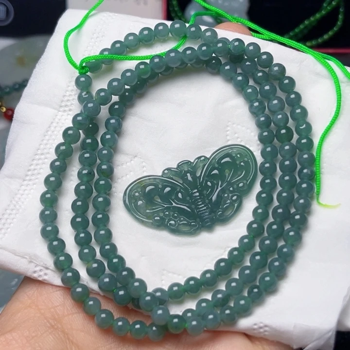 翡翠未镶嵌颈饰挂件