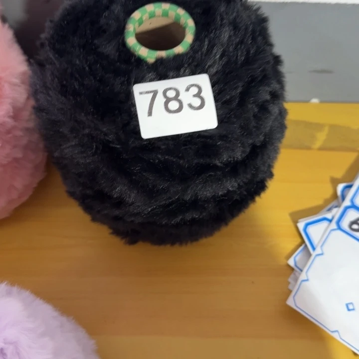 织绣783号黑色皮草