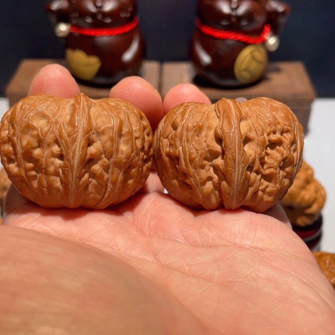 文玩核桃把件用***。平谷元宝45全品