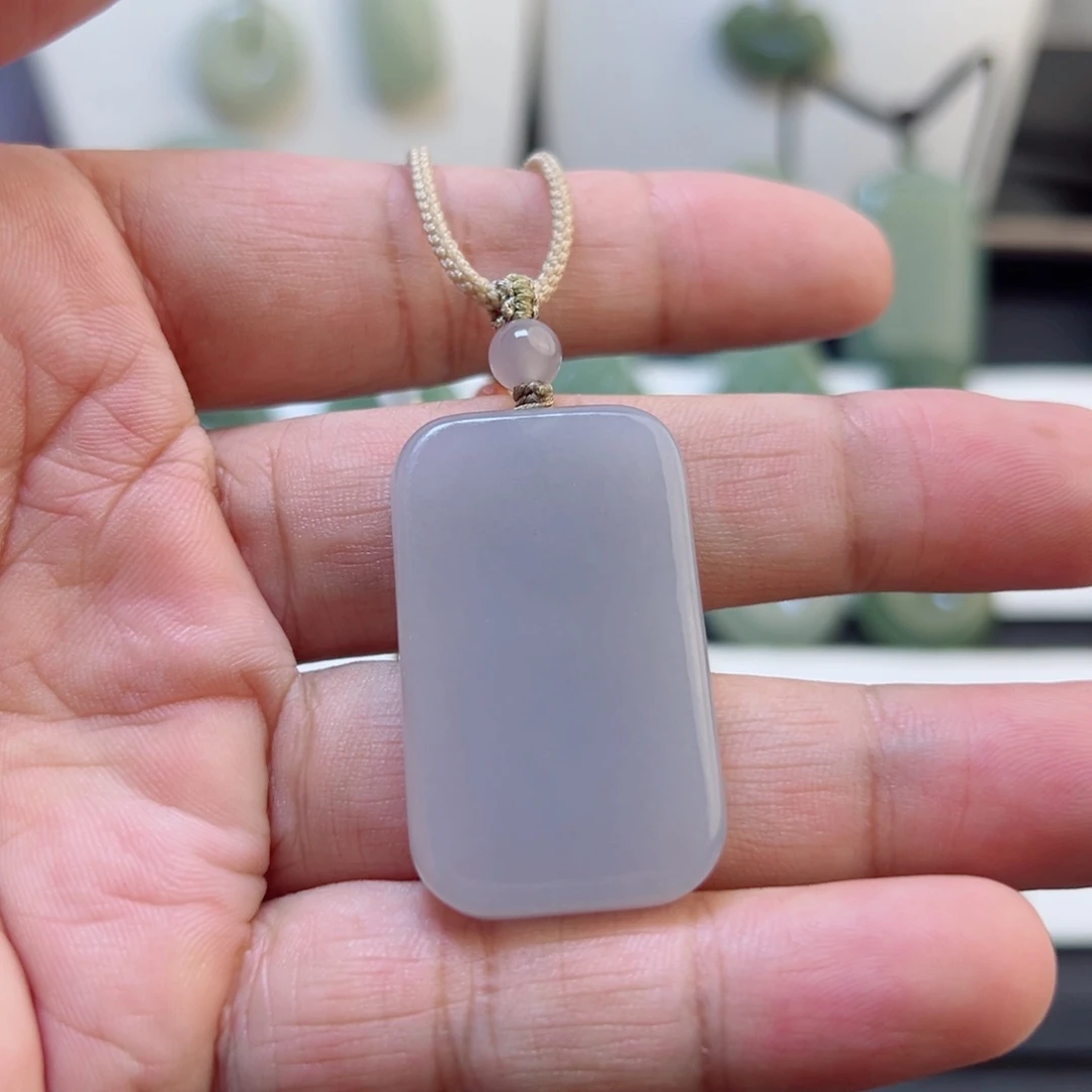 吊坠(赠链)未镶嵌和田玉666