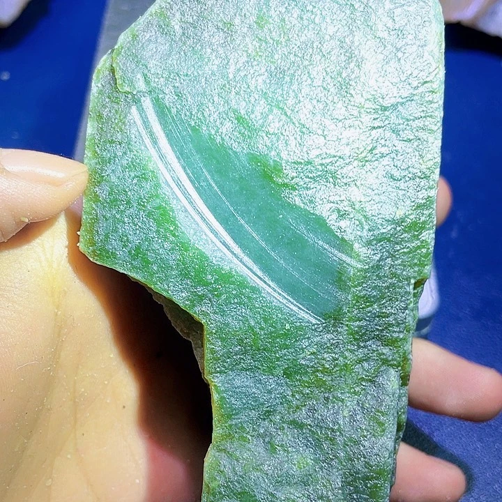 未镶嵌和田玉（糖玉）珠宝半成品