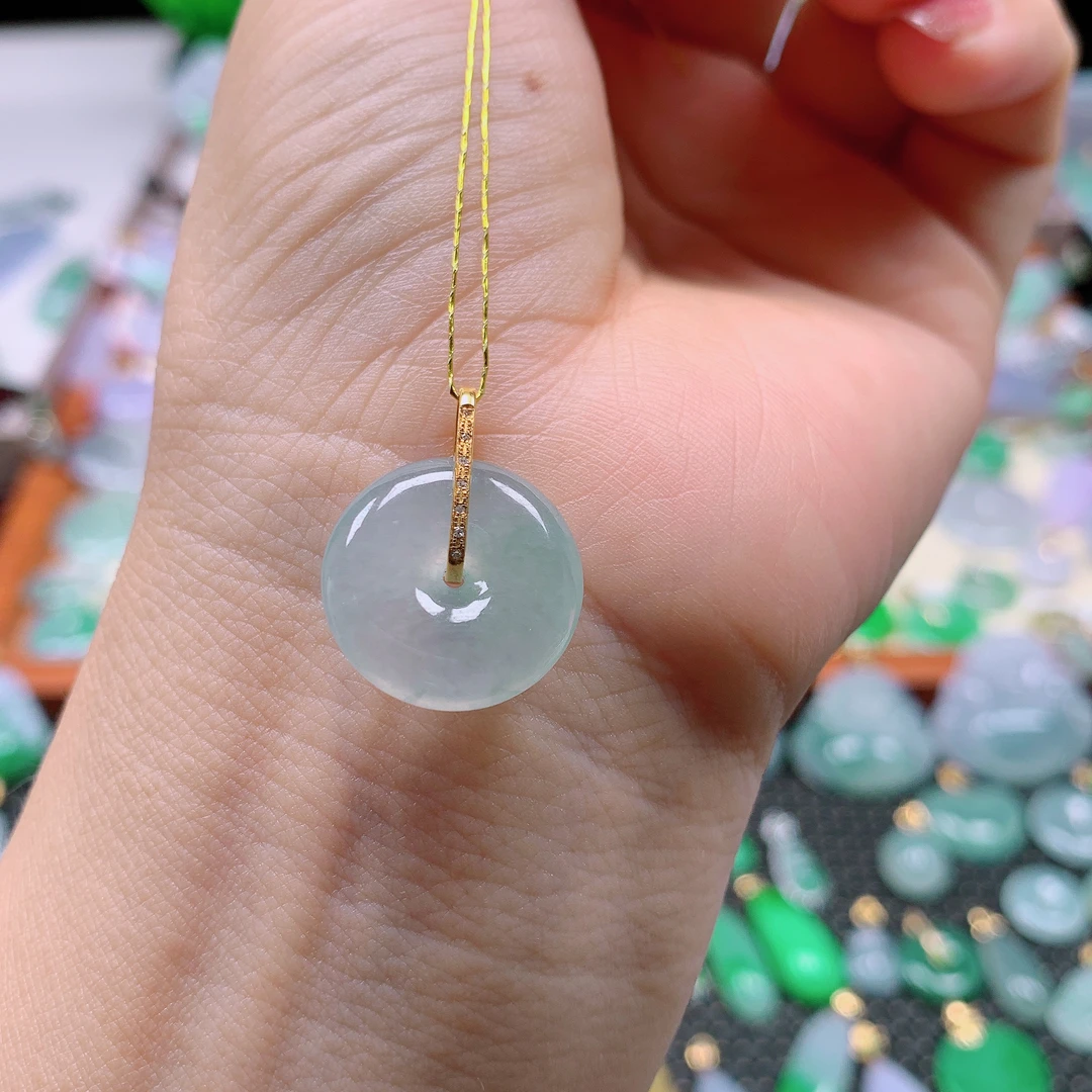 缅甸天然A货翡翠，冰晴平安扣 编号233/711尺寸17.2-4.8