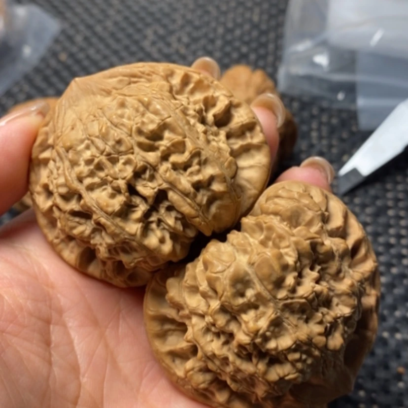 【闪购商品】文玩核桃吊坠东*人