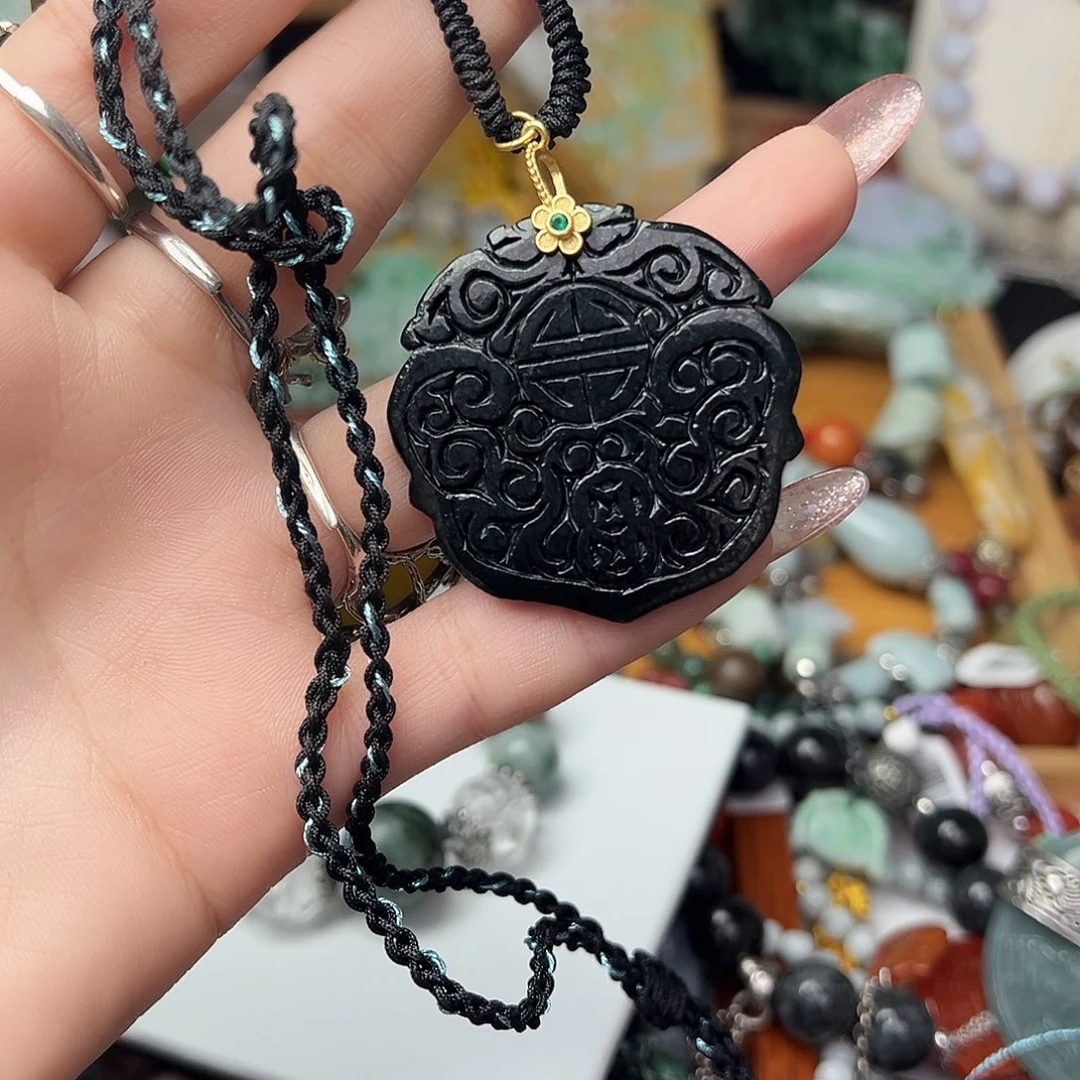 翡翠吊坠(赠链)未镶嵌吊坠