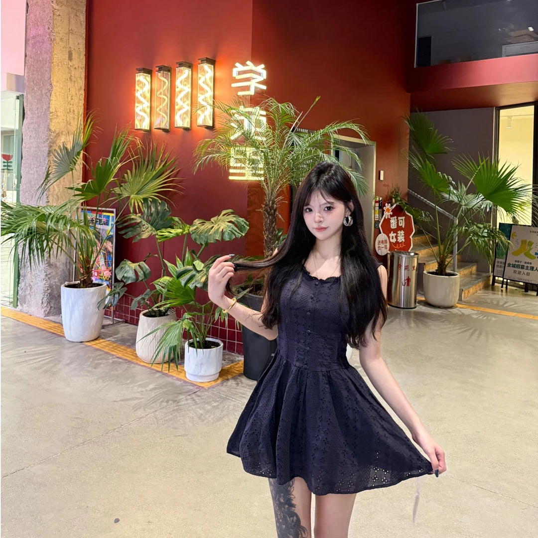 吊带露肩提花无袖短裙夏季连衣裙性感收腰气质学院风