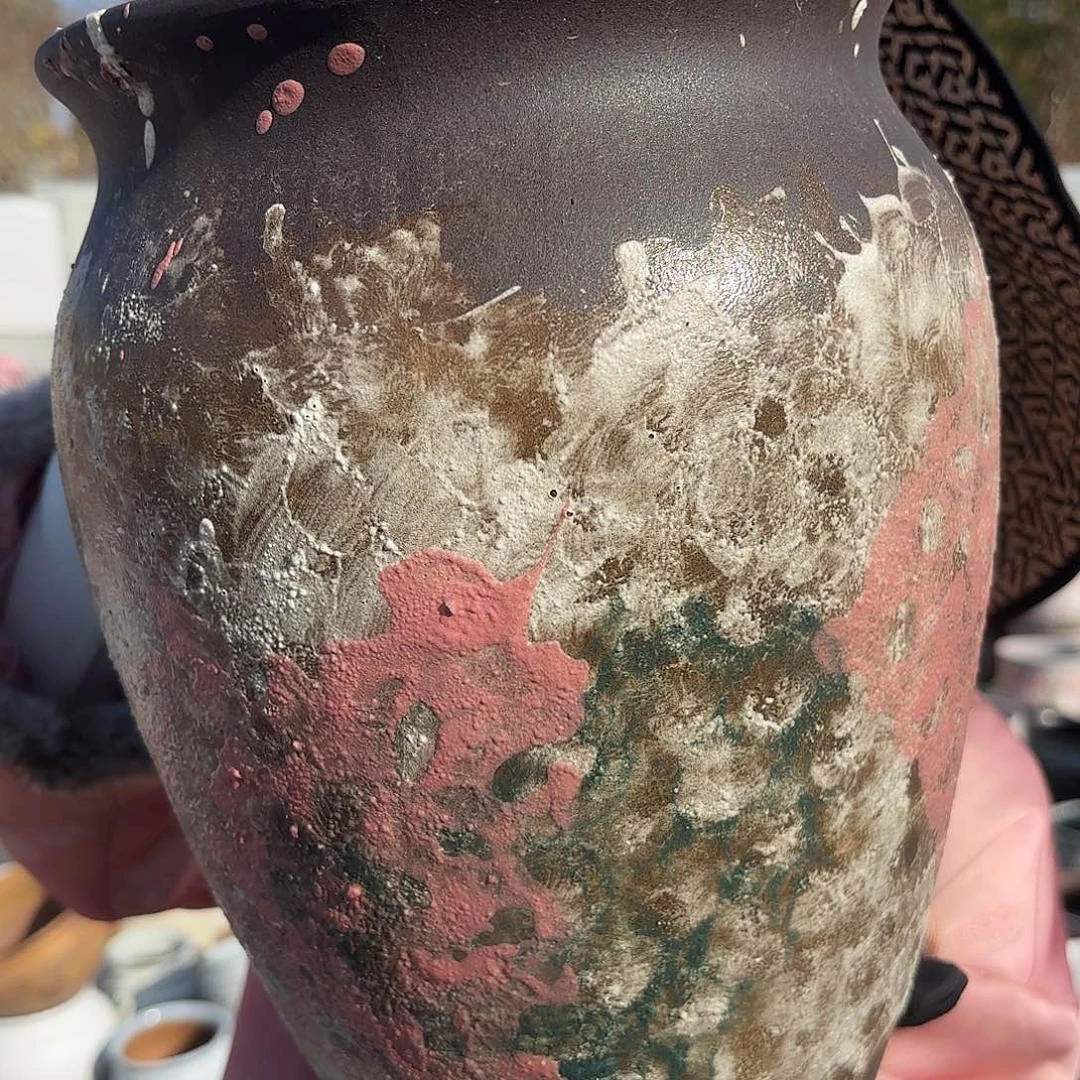 口径20高度28一个油画