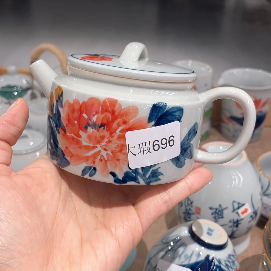 釉下彩纯手绘有瑕