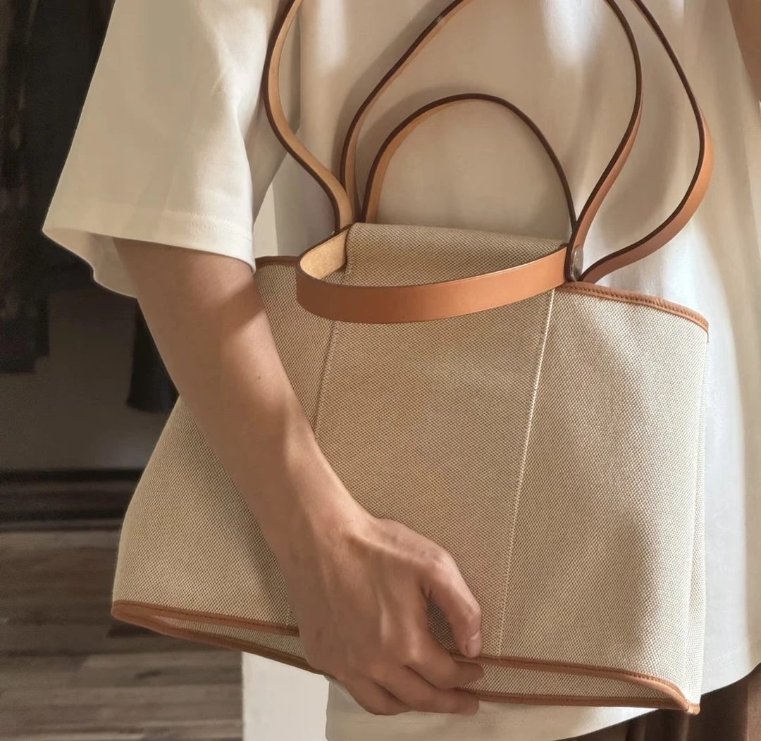 Hermes/爱马仕 单肩包 米色cabag jm7080/2505