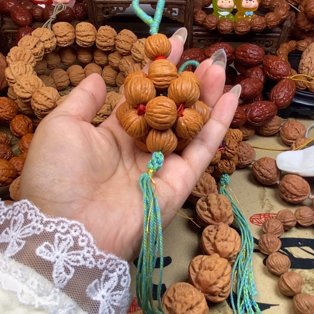 浪***哥文玩核桃吊坠猴头灯笼文玩核桃