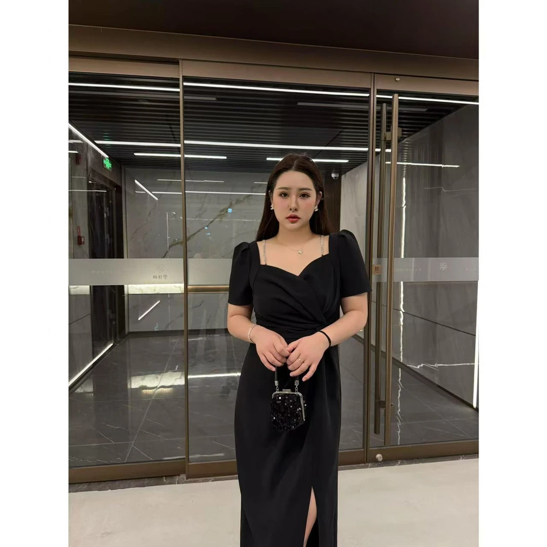 微胖温柔【冰美式】显瘦气质设计感纽结女人味链条小黑裙WR9261