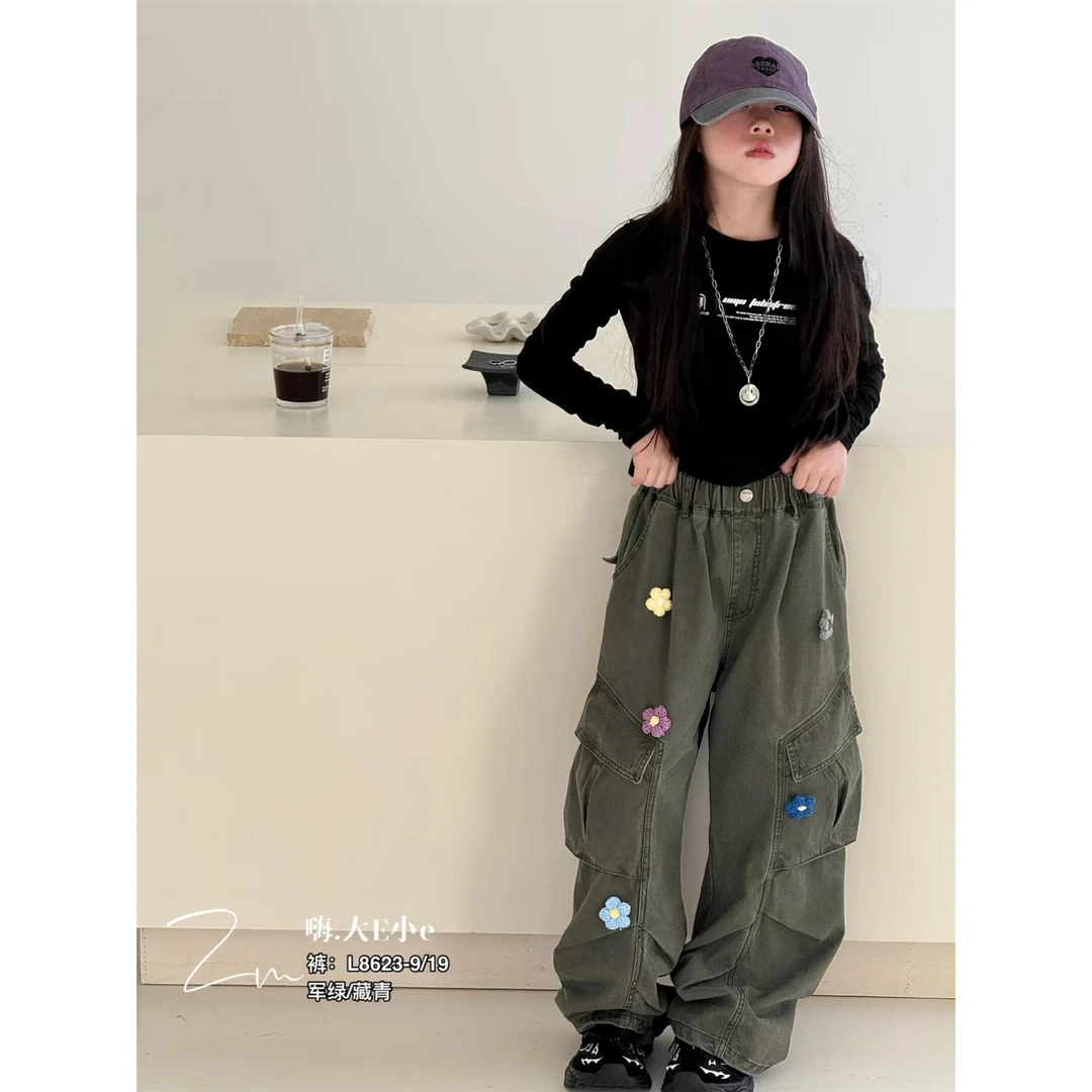 韩国童装2025秋新款女童休闲裤韩版花朵DIY直筒军绿工装裤8623