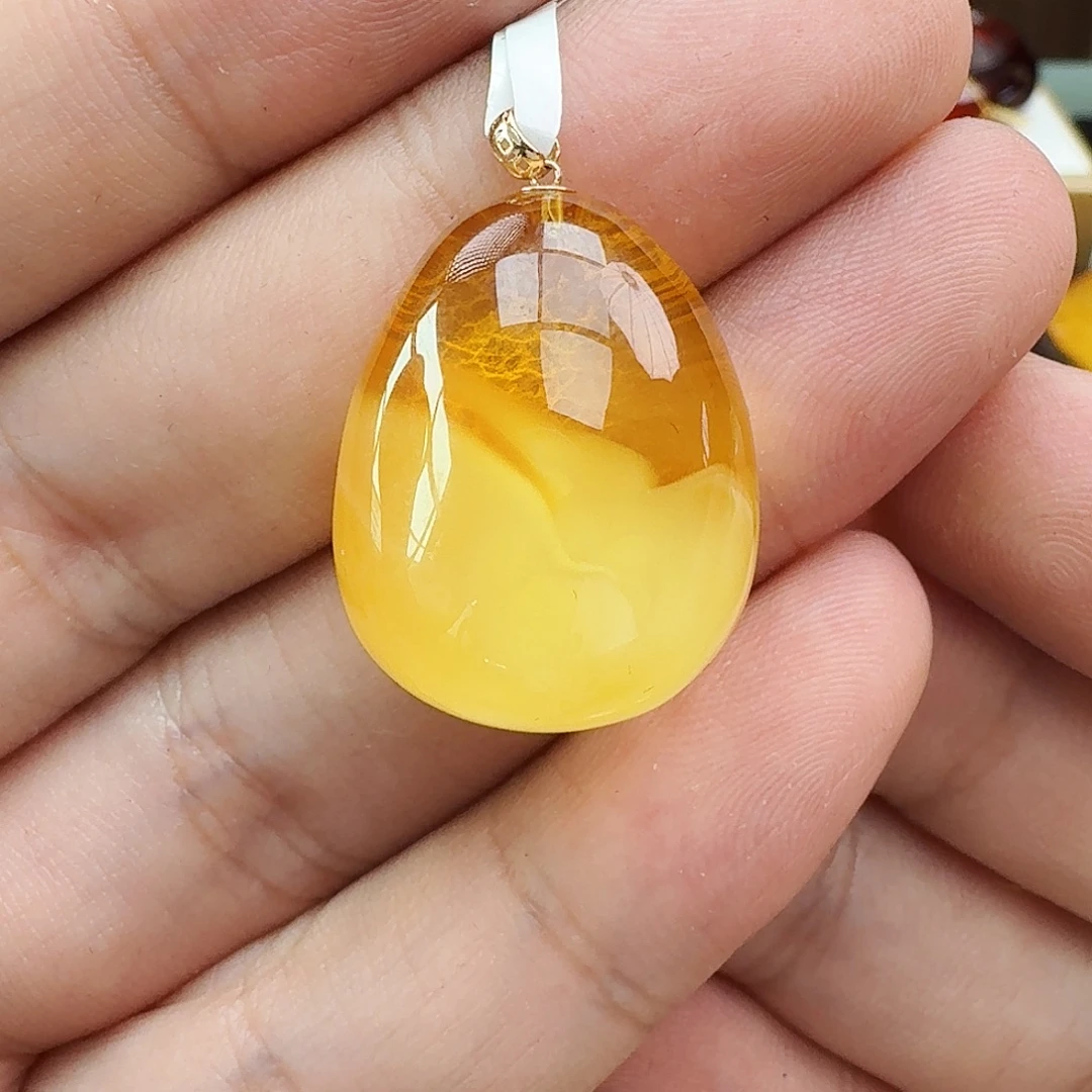 琥珀18K金镶嵌颈饰假一赔十