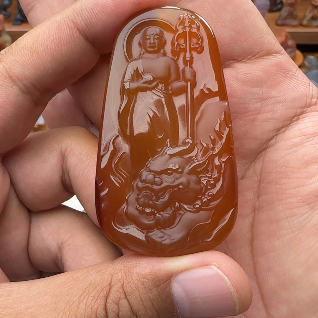 一***埃玛瑙/玉髓未镶嵌颈饰