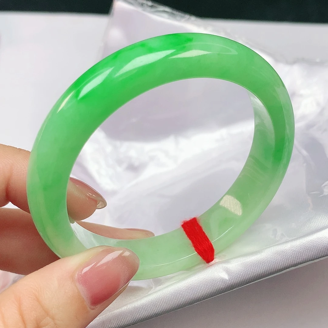 翡翠手镯未镶嵌54圈2425