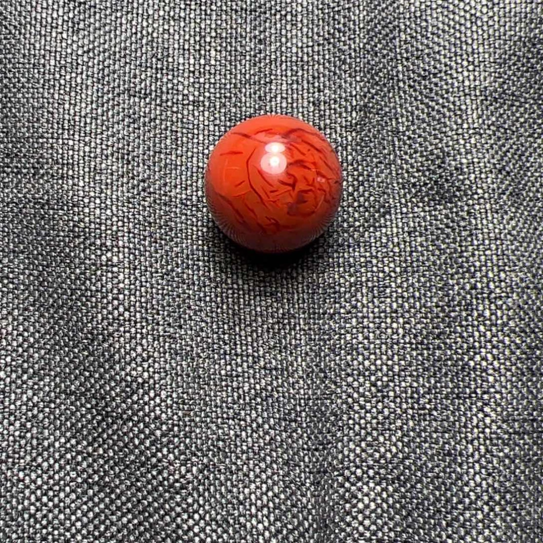 蓝***云南红玛瑙未镶嵌单珠