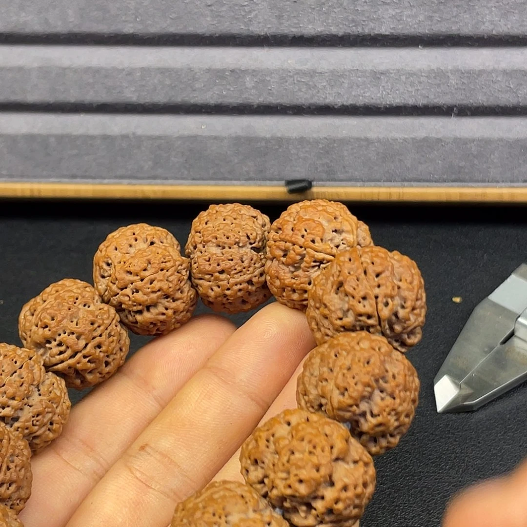 吊坠金刚菩提蜂王24