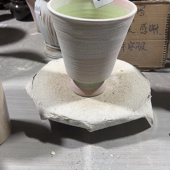 陶摆件高17.5，口14，有孔，824