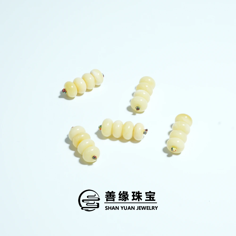 【善缘】天然俄料蜜蜡（微瑕）隔片文玩木作配饰（多样性发其一组）