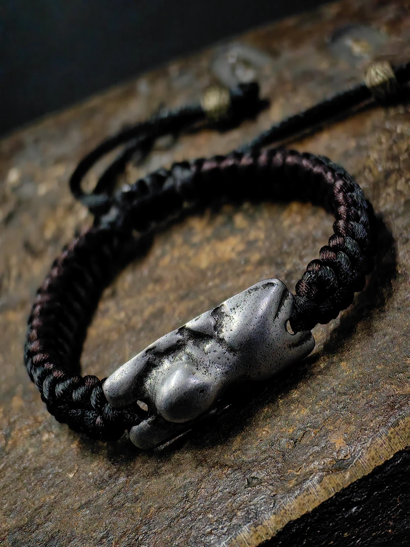 铁合金珐琅手链 藏传佰哖老寒铁雪狮手环