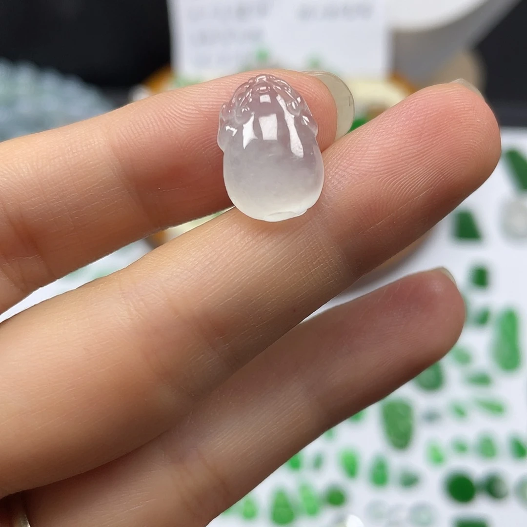 翡翠未镶嵌颈饰林亦珠宝冰金蝉