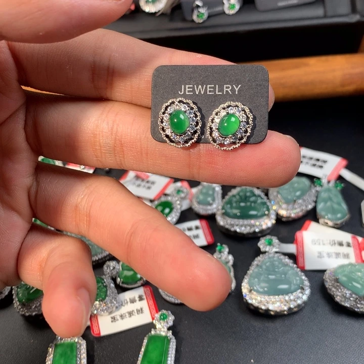 未镶嵌翡翠耳钉耳钉