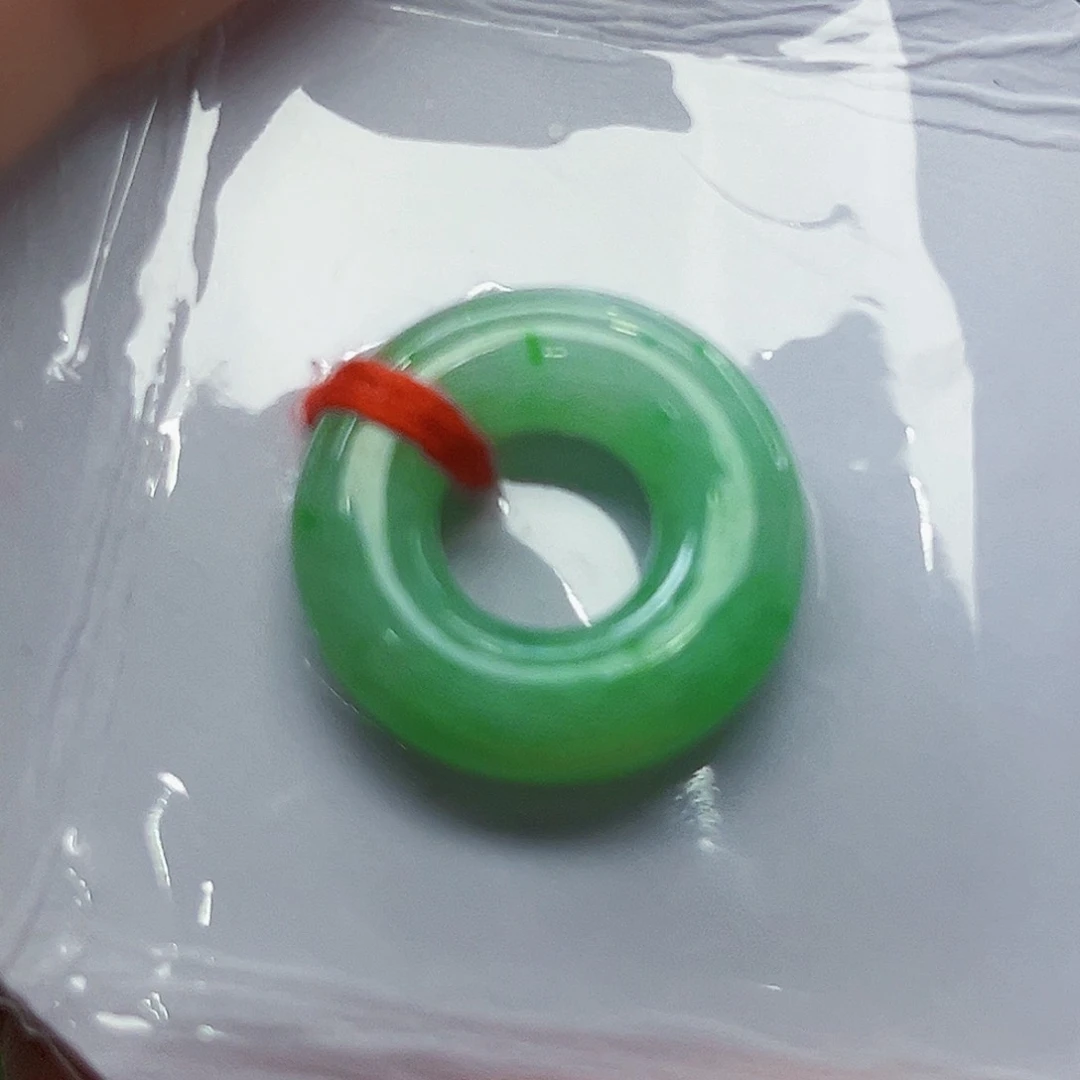 颈饰未镶嵌翡翠多样性