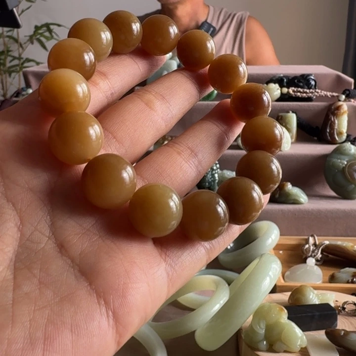 手链未镶嵌和田玉（糖玉）