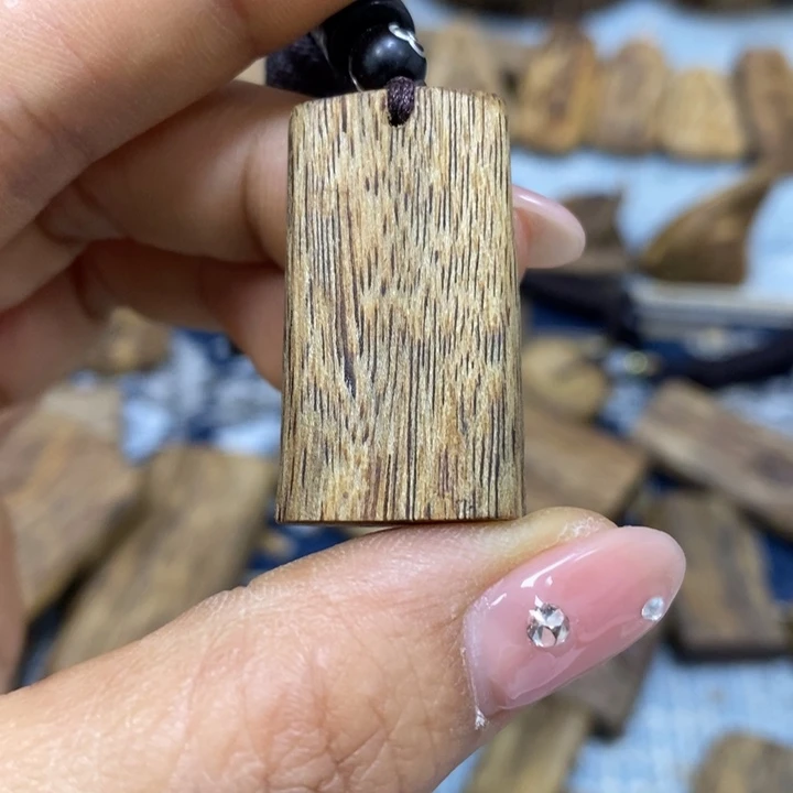 沉香沉香碎屑奇楠沉香块