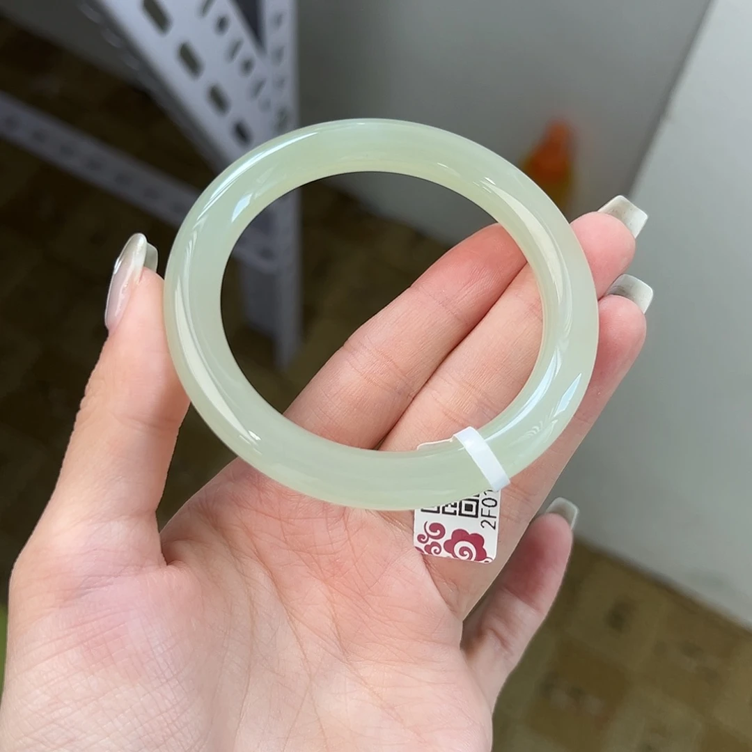和田玉手镯未镶嵌高冰蜂蜜水 起光56 57