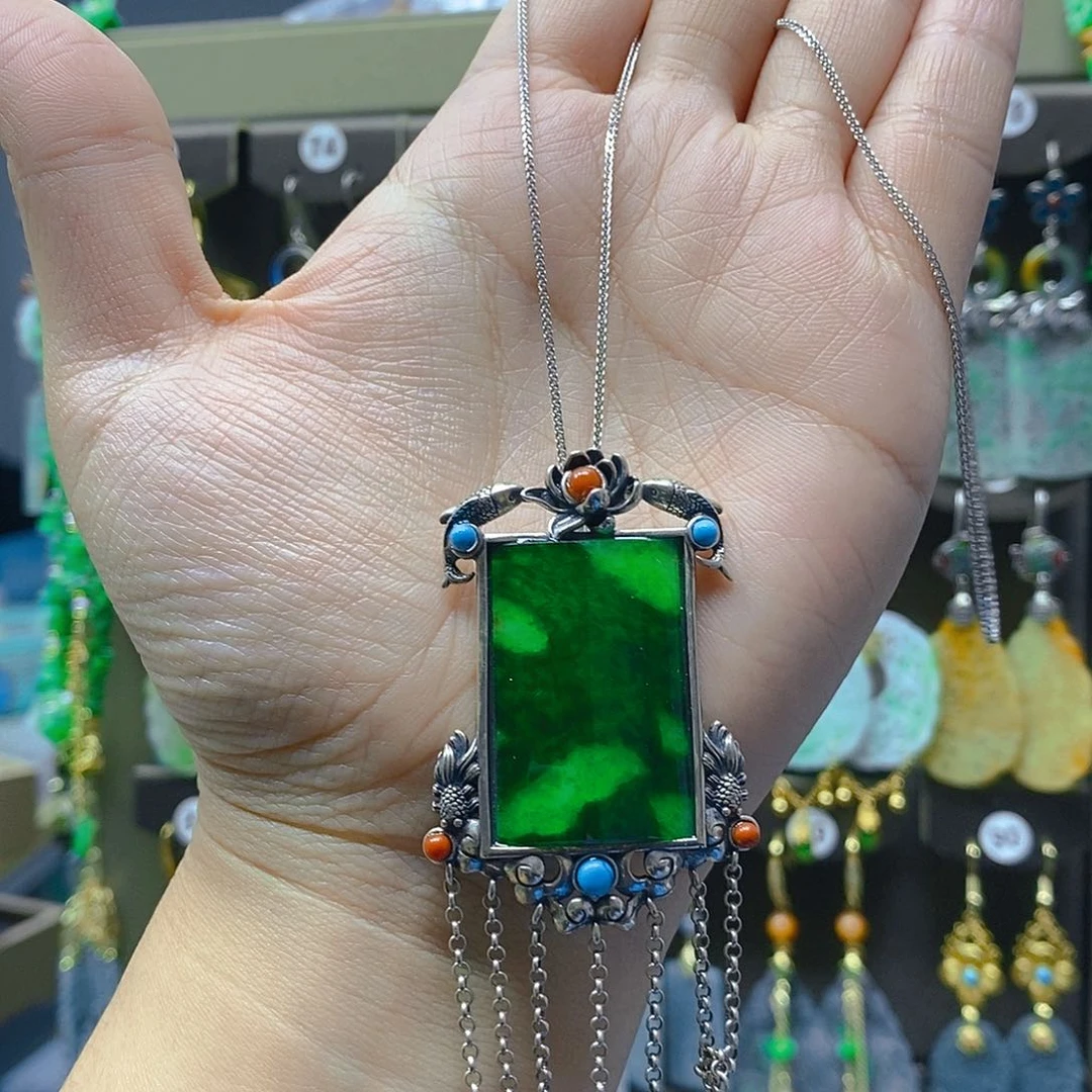 颈饰未镶嵌翡翠翡翠