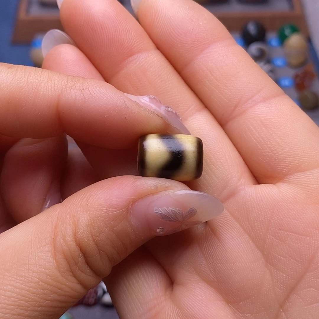 天***路玛瑙/玉髓未镶嵌颈饰