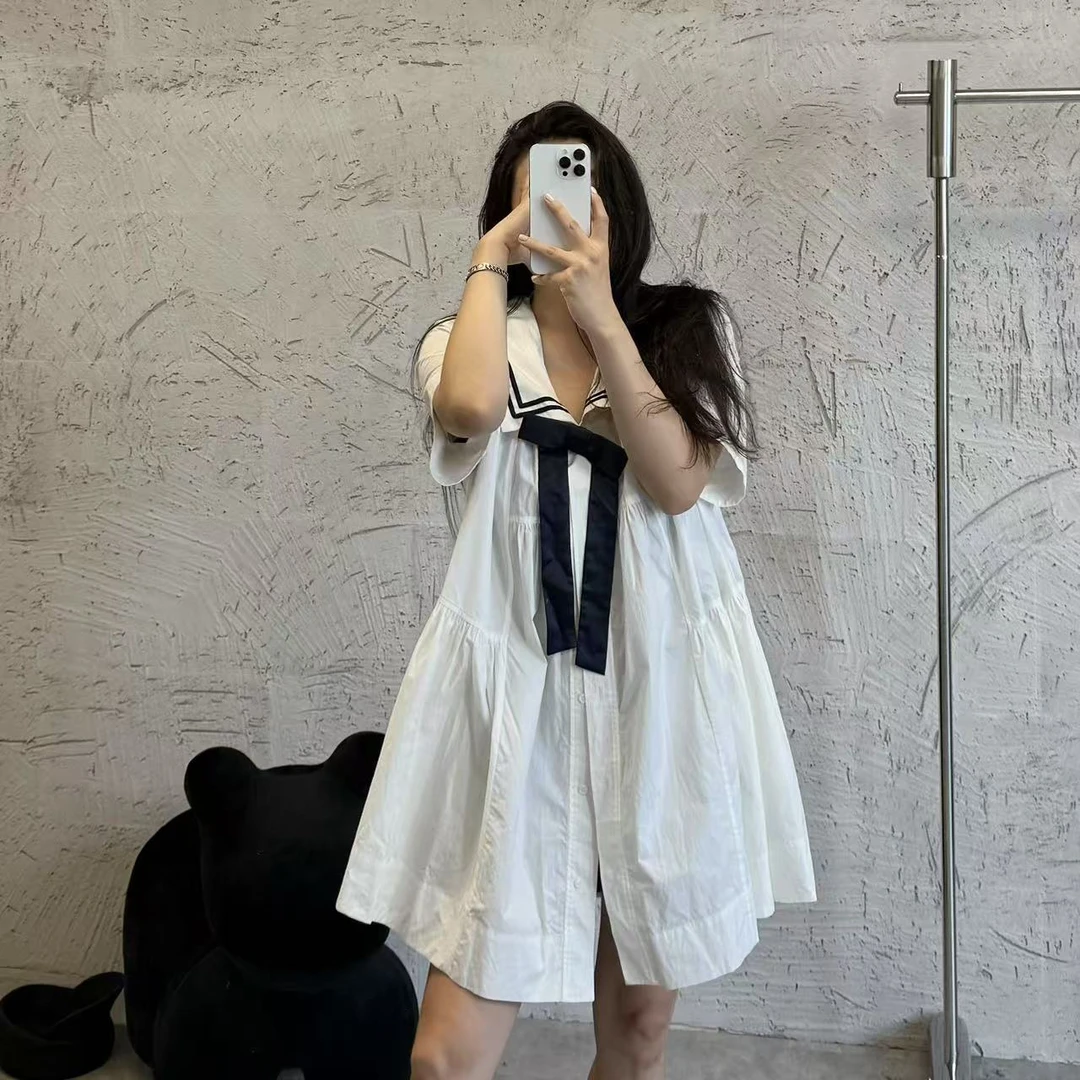 《大韩韩推荐》学院海军领连衣裙大码女装夏季超显肩窄穿搭宽松小众