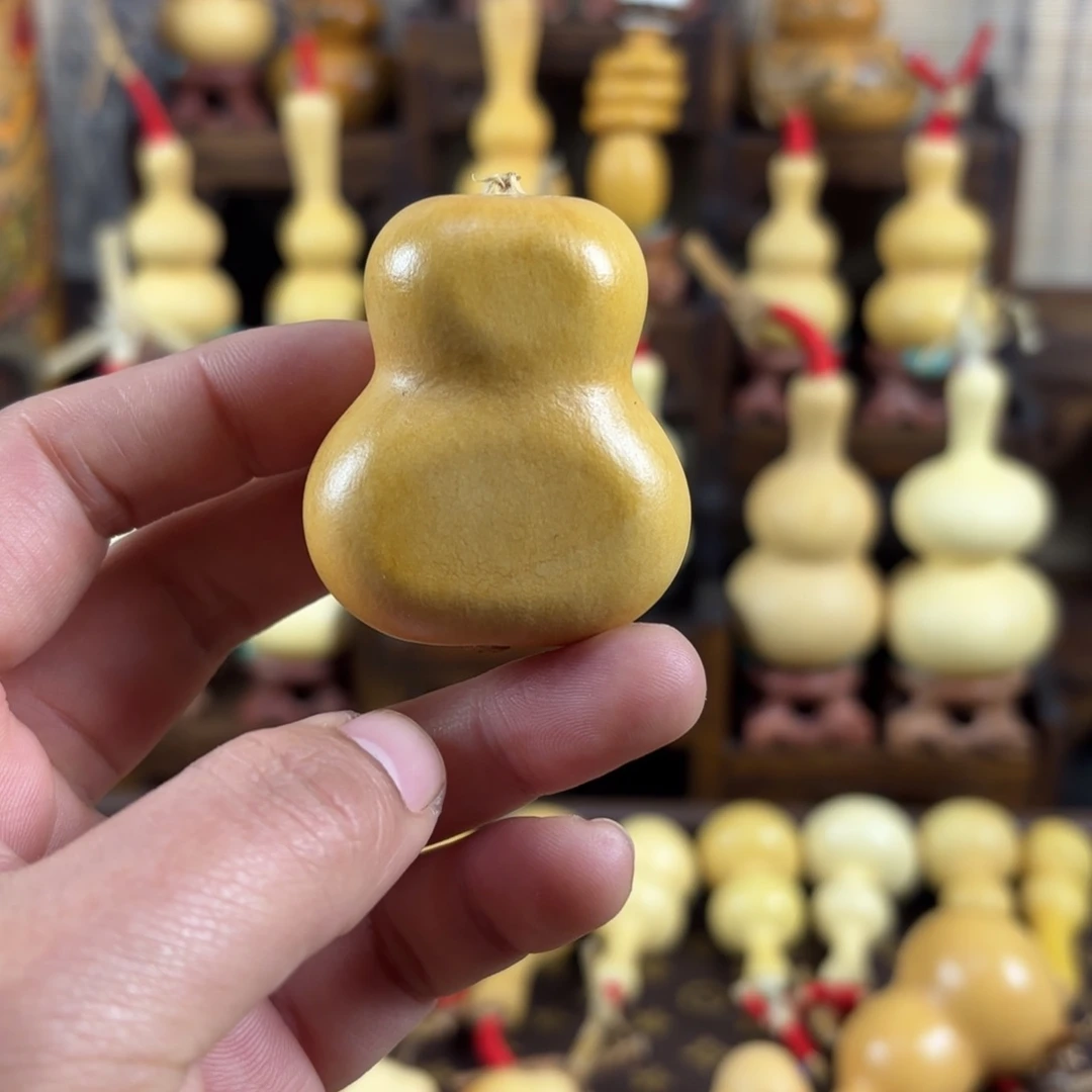 全品无暇响耔瓶子夹扁